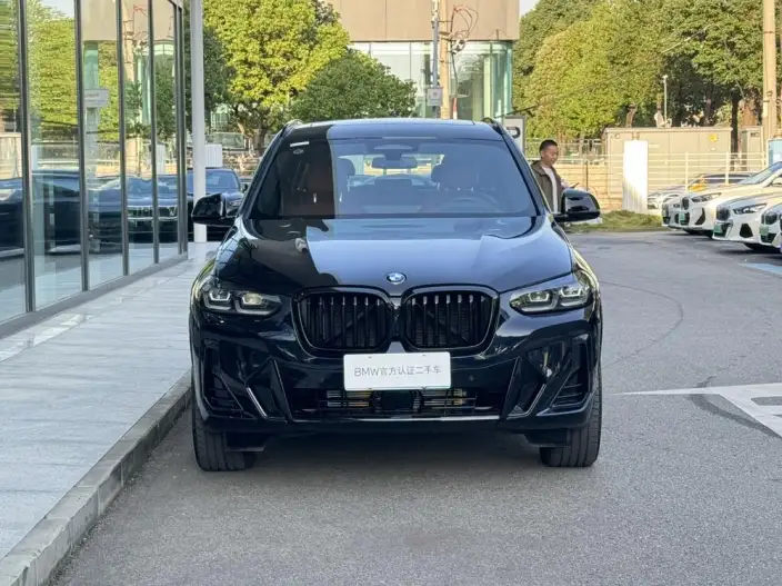 BMW X3 2023 Model xDrive30i Exclusive Model M Night Set – фото 2