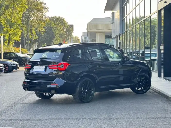 BMW X3 2023 Model xDrive30i Exclusive Model M Night Set – фото 6