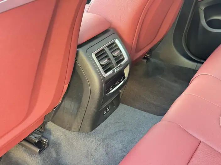 BMW X3 2023 Model xDrive30i Exclusive Model M Night Set – фото 8