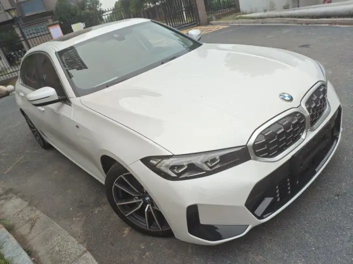 BMW 3 Series 2025 Model 325Li M Sports Set – фото 2
