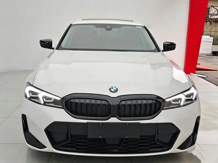 BMW 3 Series 2025 Model 330Li M Sports Night Set – фото 2