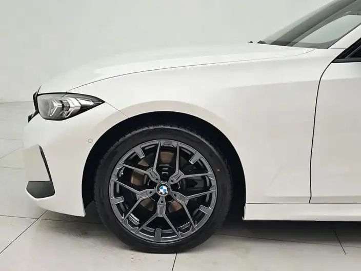 BMW 3 Series 2025 Model 330Li M Sports Night Set – фото 4
