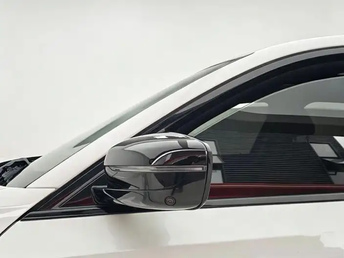 BMW 3 Series 2025 Model 330Li M Sports Night Set – фото 10