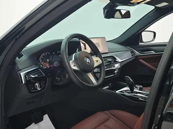 BMW 5 Series 2023 Model 530Li Leading Model M Sports Set – фото 10