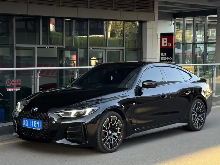 BMW 4 Series 2024 Model 430i M Sports Night Set – фото 1