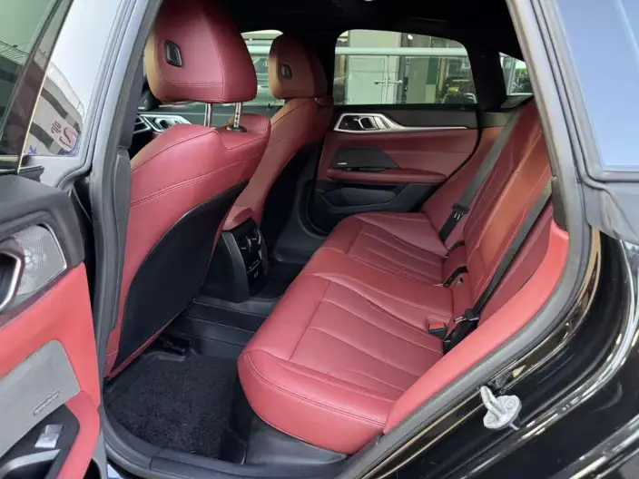 BMW 4 Series 2024 Model 430i M Sports Night Set – фото 10