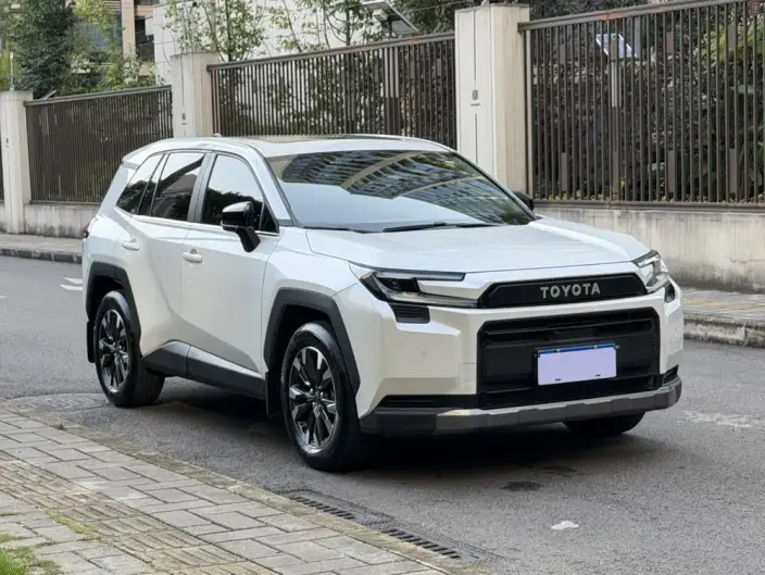 Toyota RAV4 2026 Model 2.0L 2WD Deluxe Edition – фото 3