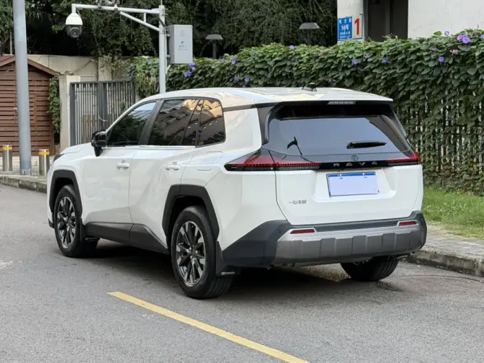 Toyota RAV4 2026 Model 2.0L 2WD Deluxe Edition – фото 5