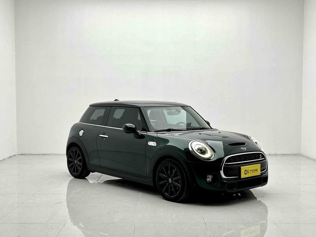 MINI Модель 2019 года 2.0T COOPER S Classic Edition – фото 3