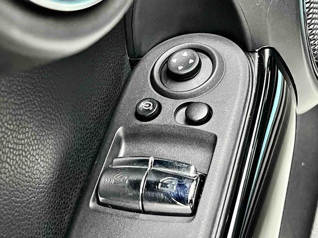 MINI Модель 2019 года 2.0T COOPER S Classic Edition – фото 13