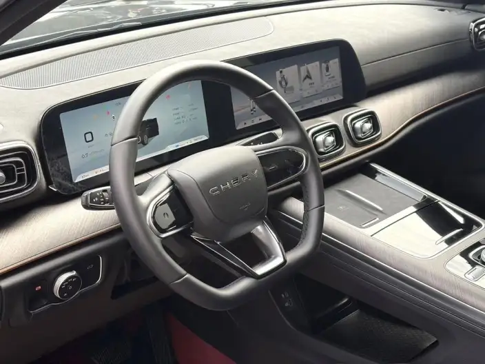 Chery Tiggo 9 2025 Model 2.0T DCT 2WD Luxury Xiang Edition – фото 9