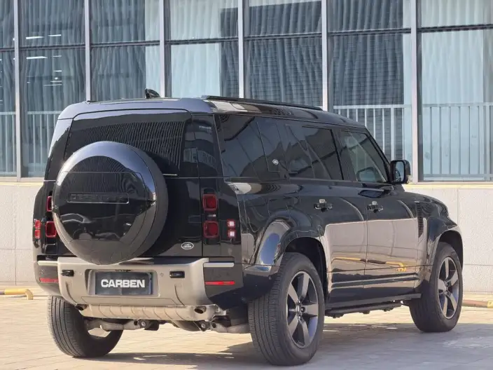 Land Rover Defender 2024 Model 110 3.0T P400 X-Dynamic HSE – фото 6