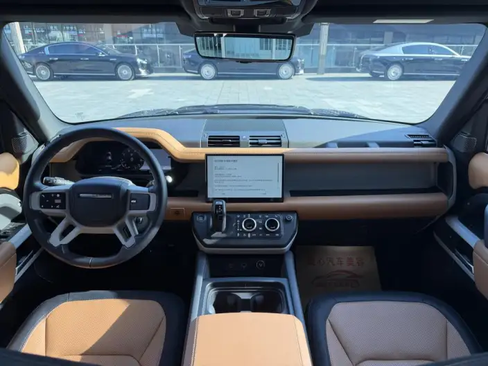 Land Rover Defender 2024 Model 110 3.0T P400 X-Dynamic HSE – фото 7