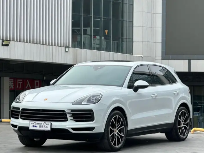 Cayenne 2023 Model Cayenne 3.0T Platinum edition – фото 1