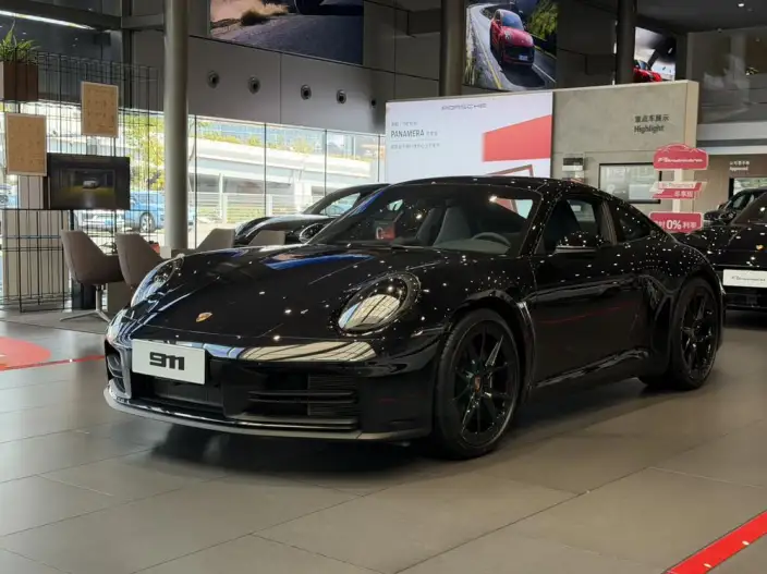 PORSCHE 911 2026 Model Carrera 3.0T – фото 1