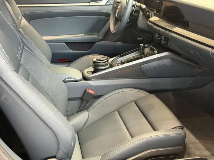 PORSCHE 911 2026 Model Carrera 3.0T – фото 8