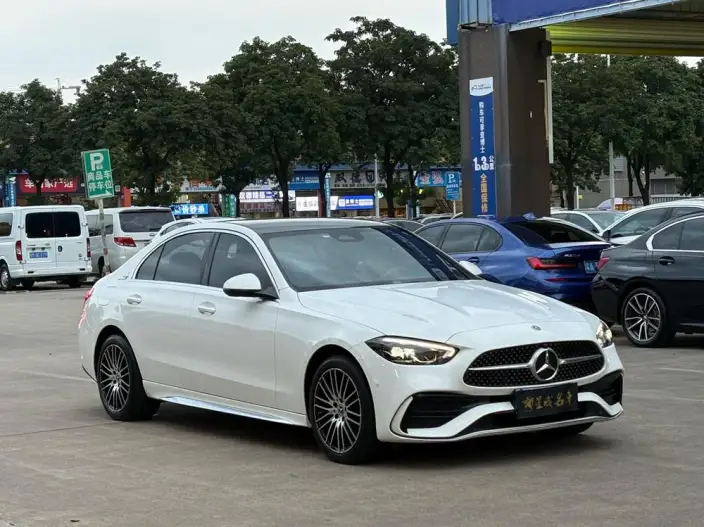Mercedes-Benz C-Class 2024 Model C 260 L Sports Edition – фото 3