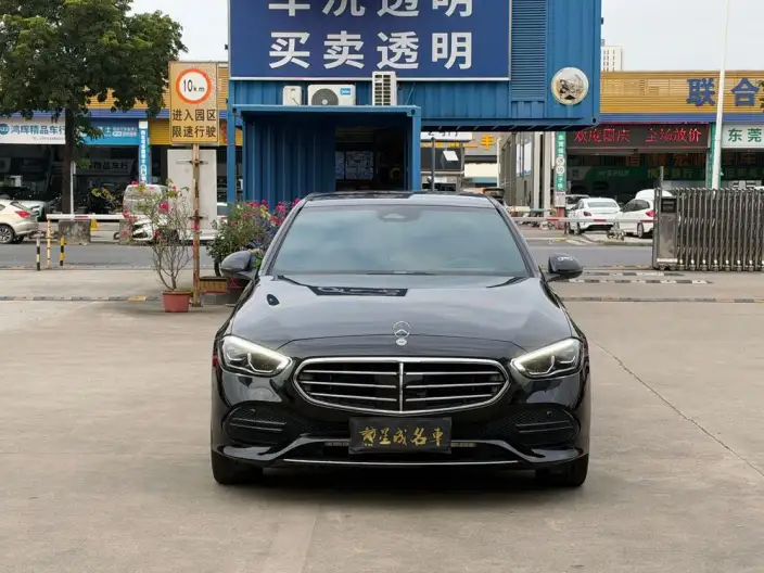 Mercedes-Benz C-Class 2023 Model C 260 L – фото 2