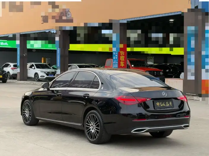 Mercedes-Benz C-Class 2023 Model C 260 L – фото 4