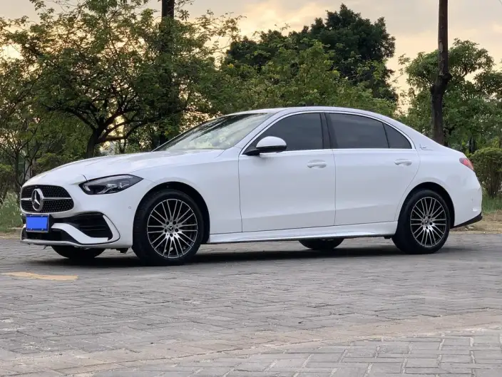 Mercedes-Benz C-Class 2023 Model Facelift C 200 L Sports Edition – фото 1