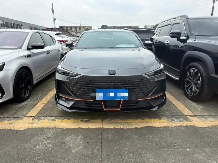 Changan UNI-V 2023 Model 1.5T Sports Edition