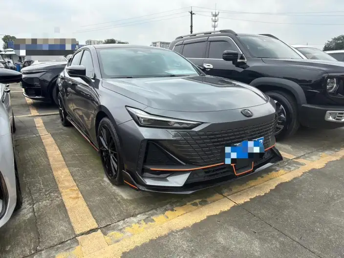 Changan UNI-V 2023 Model 1.5T Sports Edition