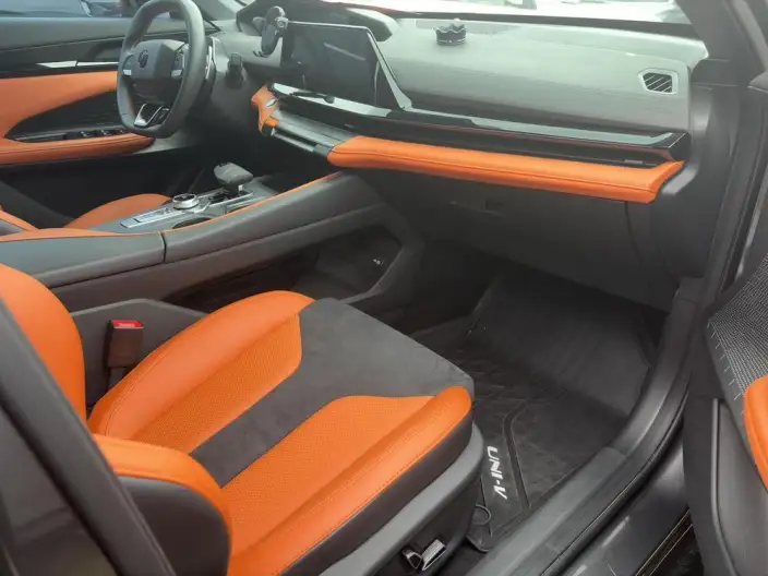 Changan UNI-V 2023 Model 1.5T Sports Edition – фото 7