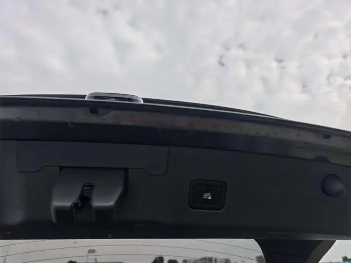 Changan UNI-V 2023 Model 1.5T Smart Pilot Model – фото 7