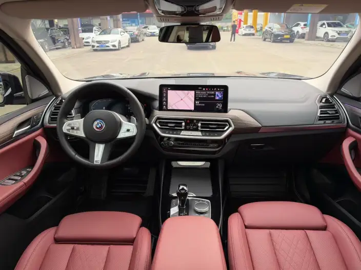 BMW X3 2023 Model xDrive30i Leading Model M Night Set – фото 9