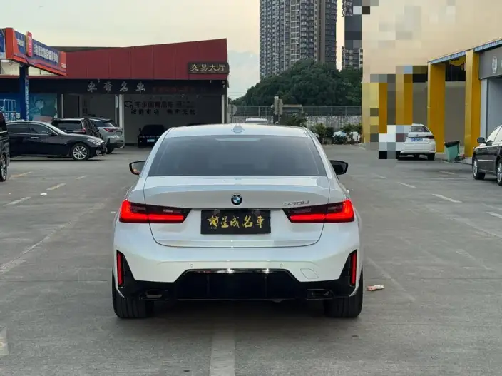 BMW 3 Series 2026 Model 330Li M Sports Night Set – фото 4