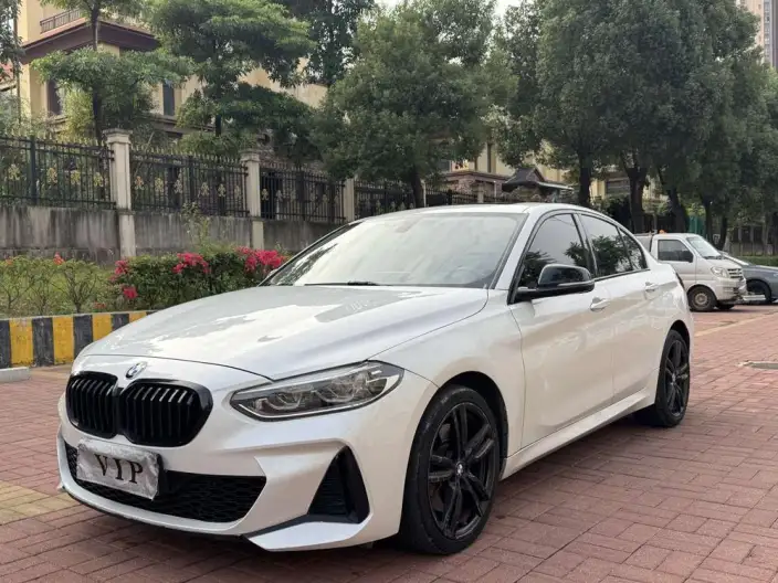 BMW 1 Series 2023 Model 125i M Sports Night Edition – фото 1
