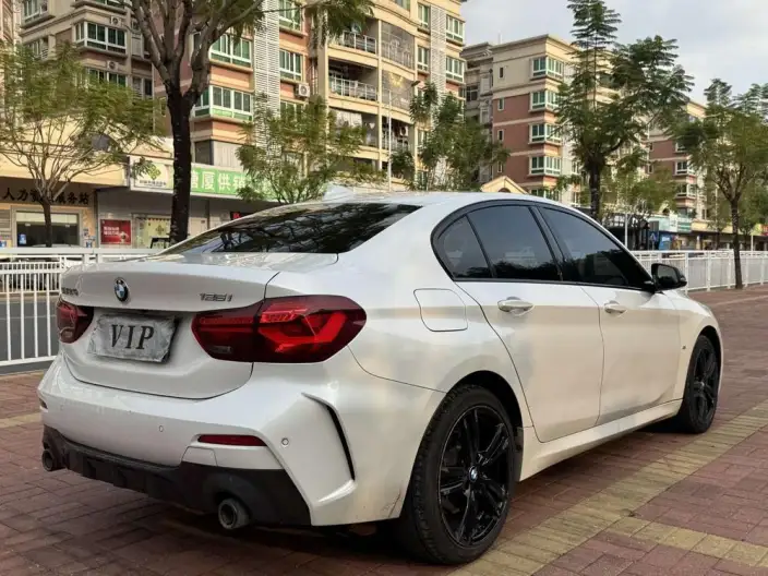BMW 1 Series 2023 Model 125i M Sports Night Edition – фото 7