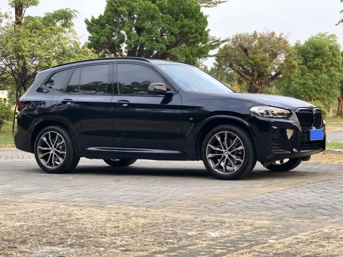 BMW X3 2023 Model xDrive30i Leading Model M Night Set – фото 3
