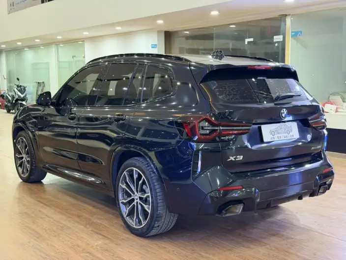 BMW X3 2023 Model xDrive30i Leading Model M Night Set – фото 4