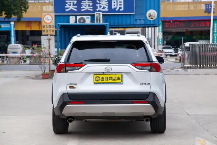Toyota RAV4 2023 Model 2.0L CVT 2WD 20th Anniversary Platinum Memorial Edition – фото 4