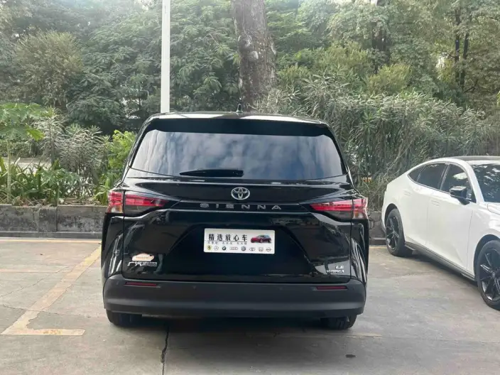 Toyota Sienna 2024 Model Hybrid 2.5L Comfort Edition – фото 5
