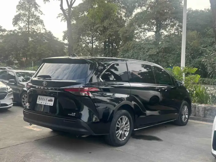 Toyota Sienna 2024 Model Hybrid 2.5L Comfort Edition – фото 6