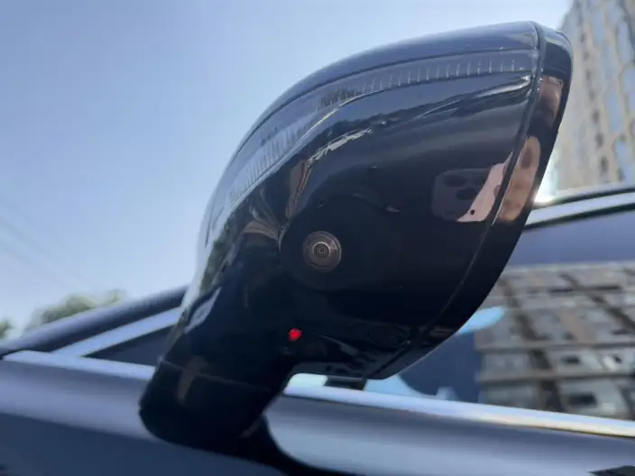 Hongqi H5 2023 Model 2.0T Automatic Smart Flag Enjoy Edition – фото 9
