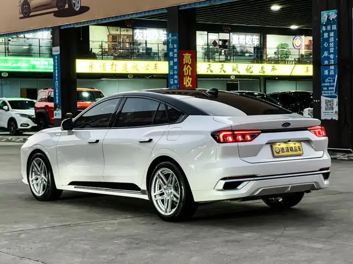 Ford Mondeo 2023 Model EcoBoost 245 Supreme Model