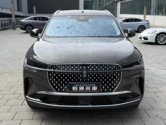 Nautilus 2023 Model 2.0T 4WD Exclusive Edition