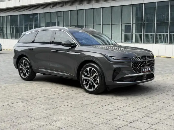 Nautilus 2023 Model 2.0T 4WD Exclusive Edition