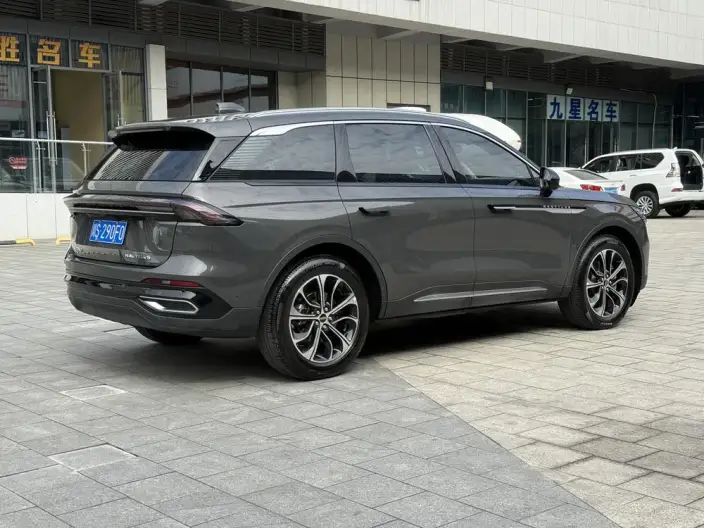 Nautilus 2023 Model 2.0T 4WD Exclusive Edition – фото 7