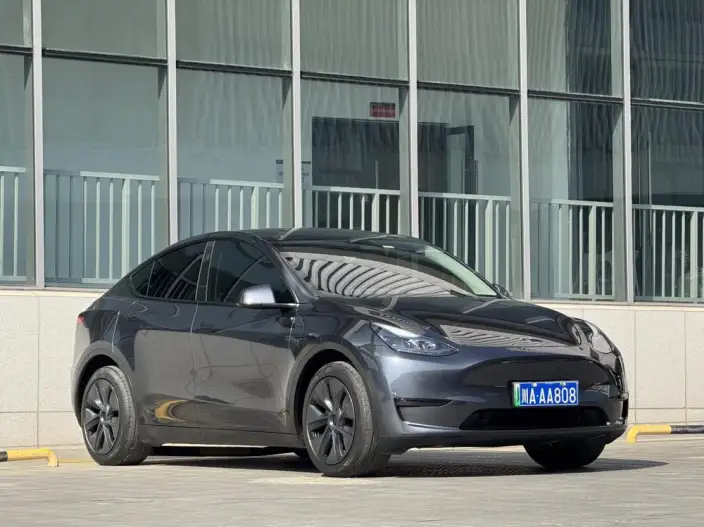 Model Y 2024 Model Rear-wheel drive version – фото 3