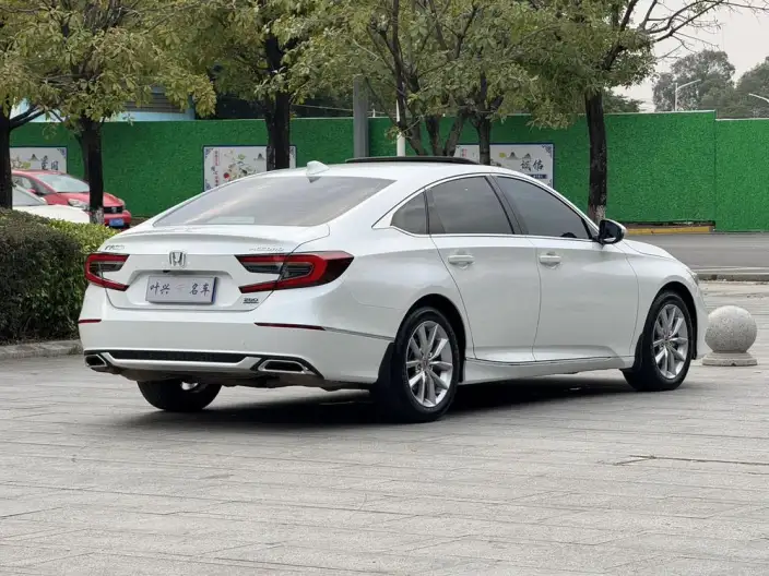 Honda Accord 2022 Model 260TURBO Deluxe Edition – фото 6