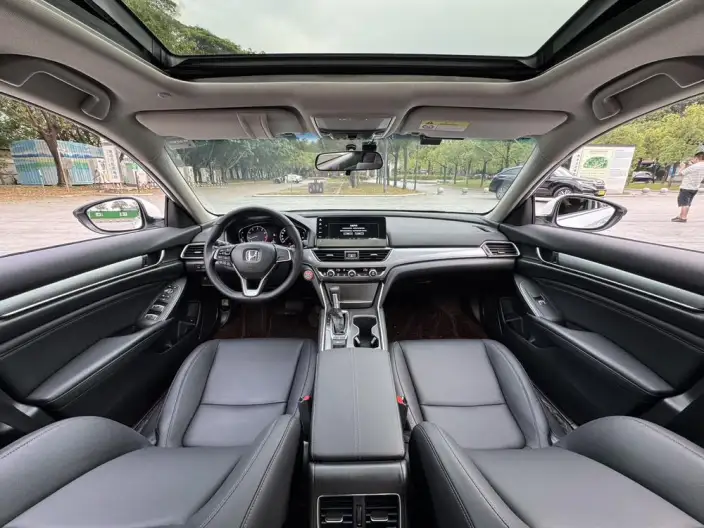 Honda Accord 2022 Model 260TURBO Deluxe Edition – фото 8