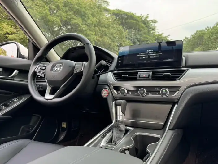 Honda Accord 2022 Model 260TURBO Deluxe Edition – фото 10
