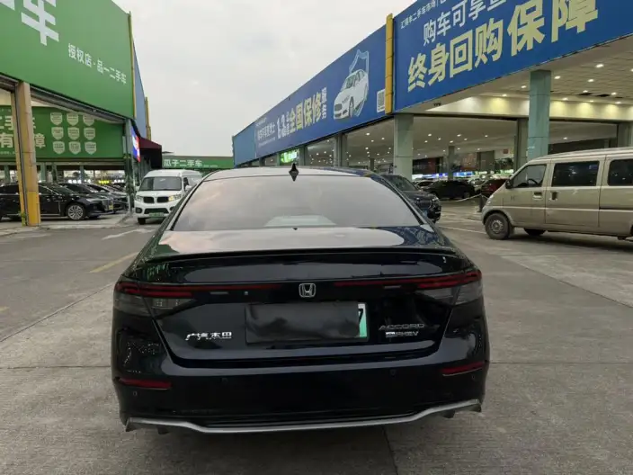 Honda Accord PHEV 2023 Model e:PHEV Premium Edition – фото 5