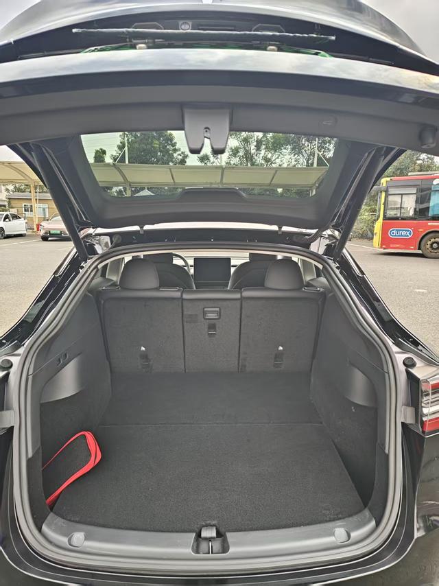Tesla Model Y 2021 Standard Range RWD – фото 15