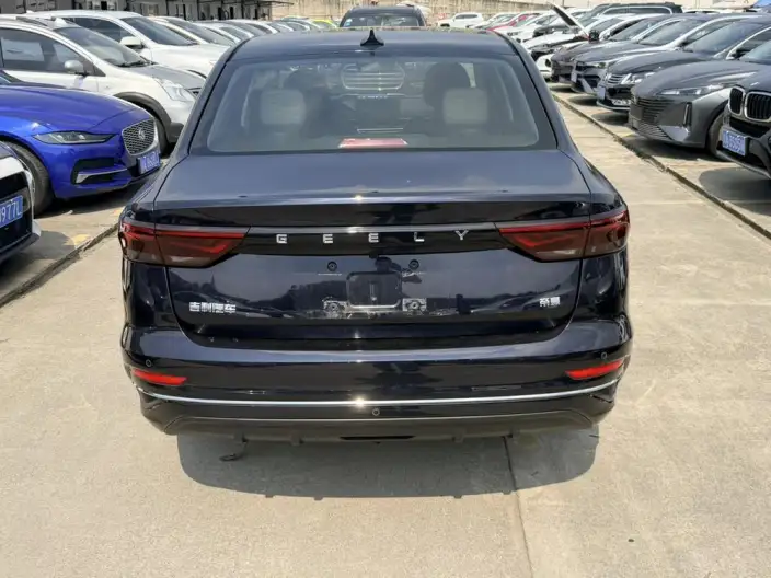 Geely Emgrand 2022 Model No. 4 Gen 1.5L CVT Luxury Model – фото 5