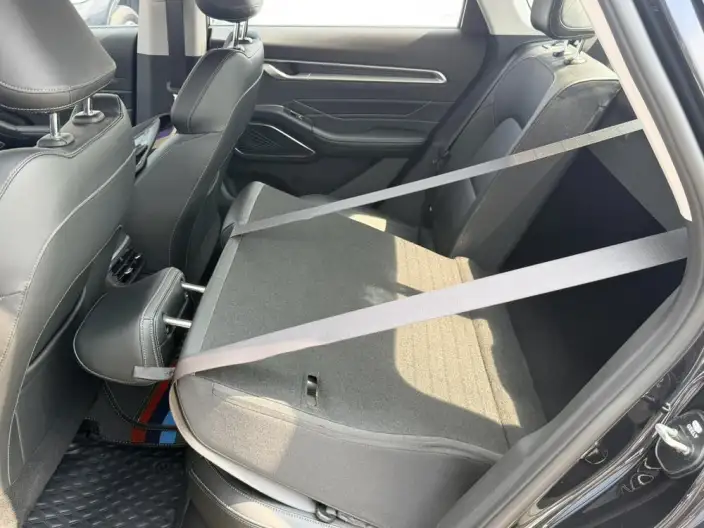 Geely Emgrand 2022 Model No. 4 Gen 1.5L CVT Luxury Model – фото 9
